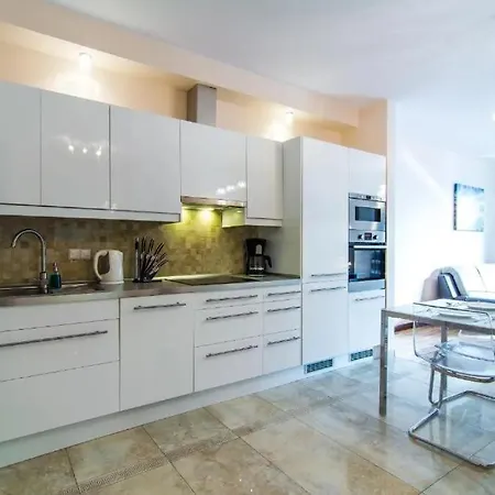 Inqse Centre Apartment