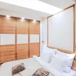 Exclusive Centre דירה *