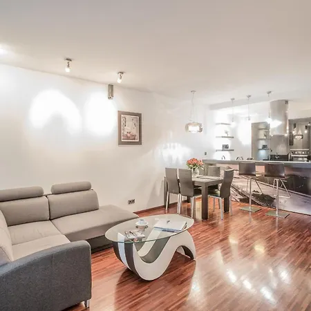 Inqse Centre Warszawa