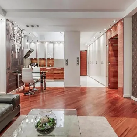 Inqse Centre Apartament *