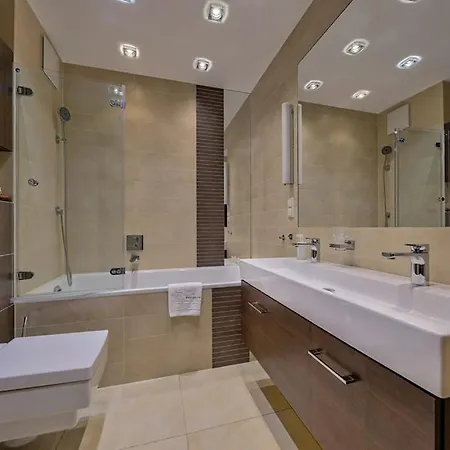 Apartament Inqse Centre *