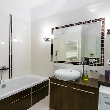 Inqse Centre * Βαρσοβία