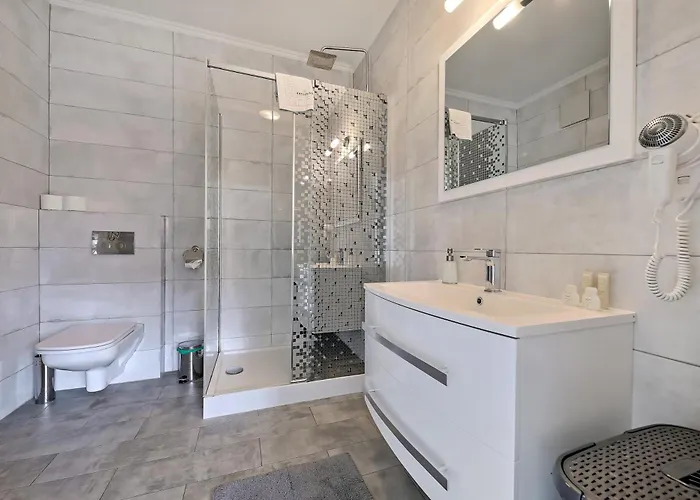 דירה Inqse Centre